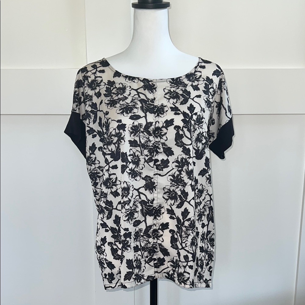Joe Fresh Floral Black and White Women's Top